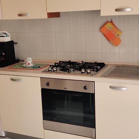 "Casa Sofia" Appartamento Raffalda Zona Clinica 피아첸차 외부 사진