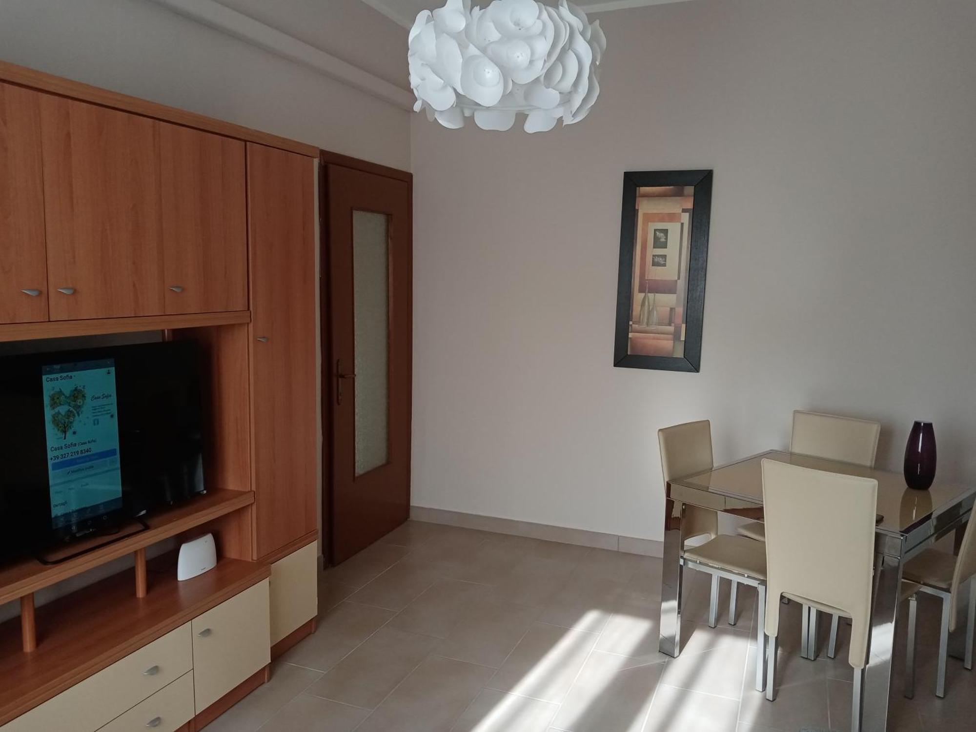 "Casa Sofia" Appartamento Raffalda Zona Clinica 피아첸차 외부 사진