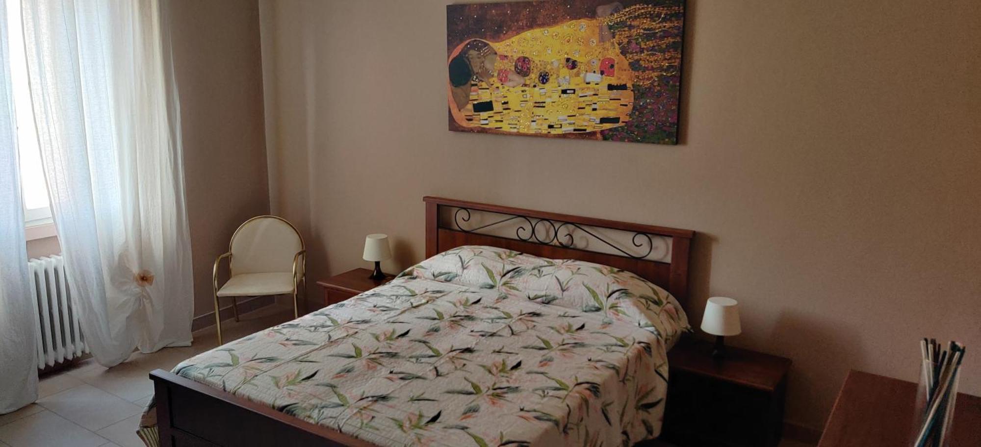 "Casa Sofia" Appartamento Raffalda Zona Clinica 피아첸차 외부 사진